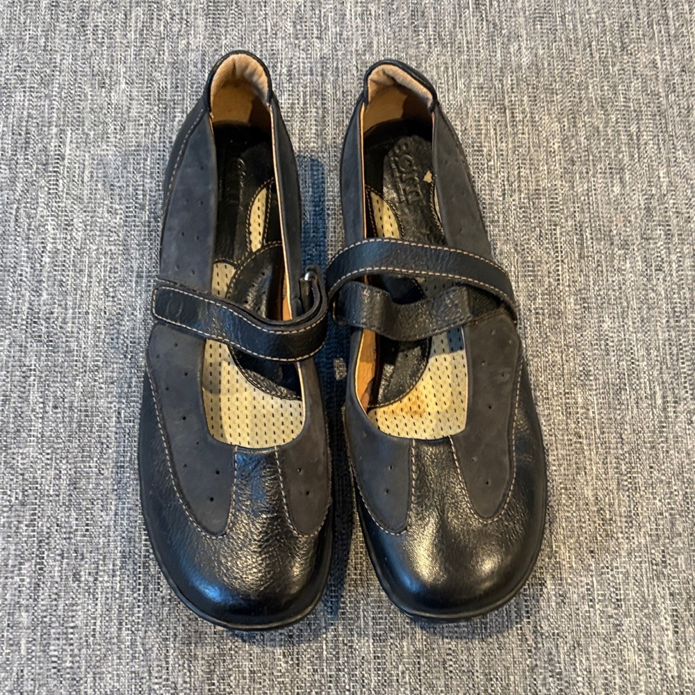 Born Black and Brown Flats